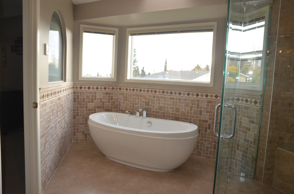 Read more about the article Making-over Your Ensuite Bathroom