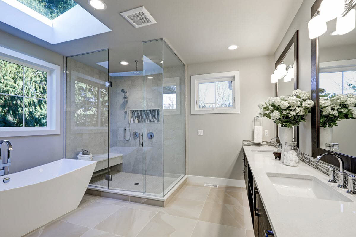 Read more about the article Redesigning your Bathroom: Expert Advice for a Modern and Functional Design